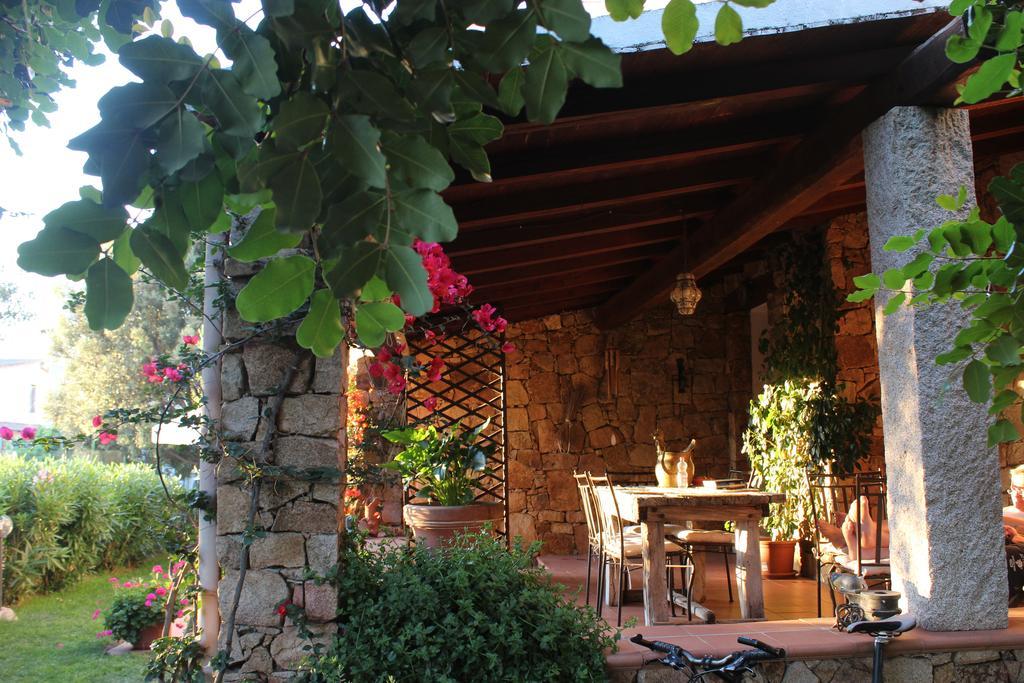 B&B I Mari Torpè Exterior foto
