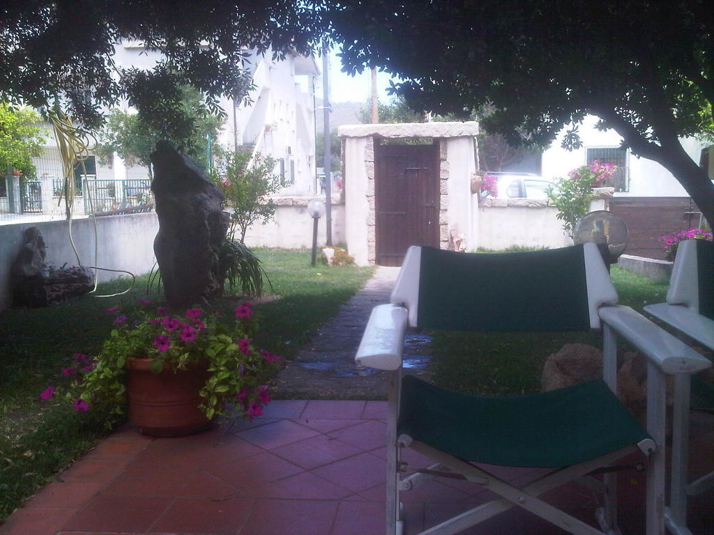 B&B I Mari Torpè Exterior foto