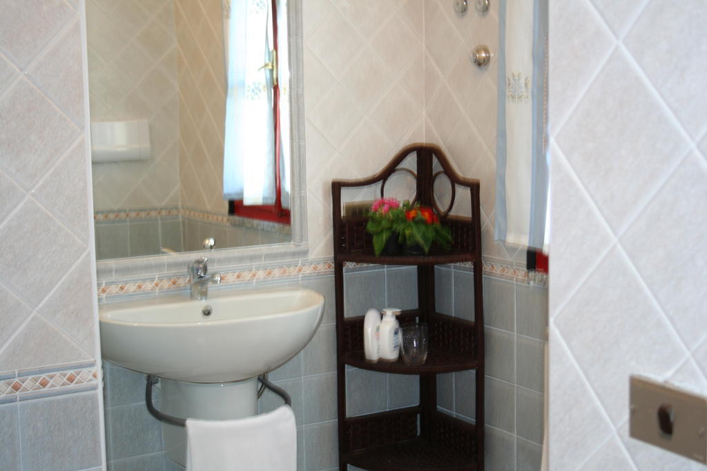 B&B I Mari Torpè Habitación foto